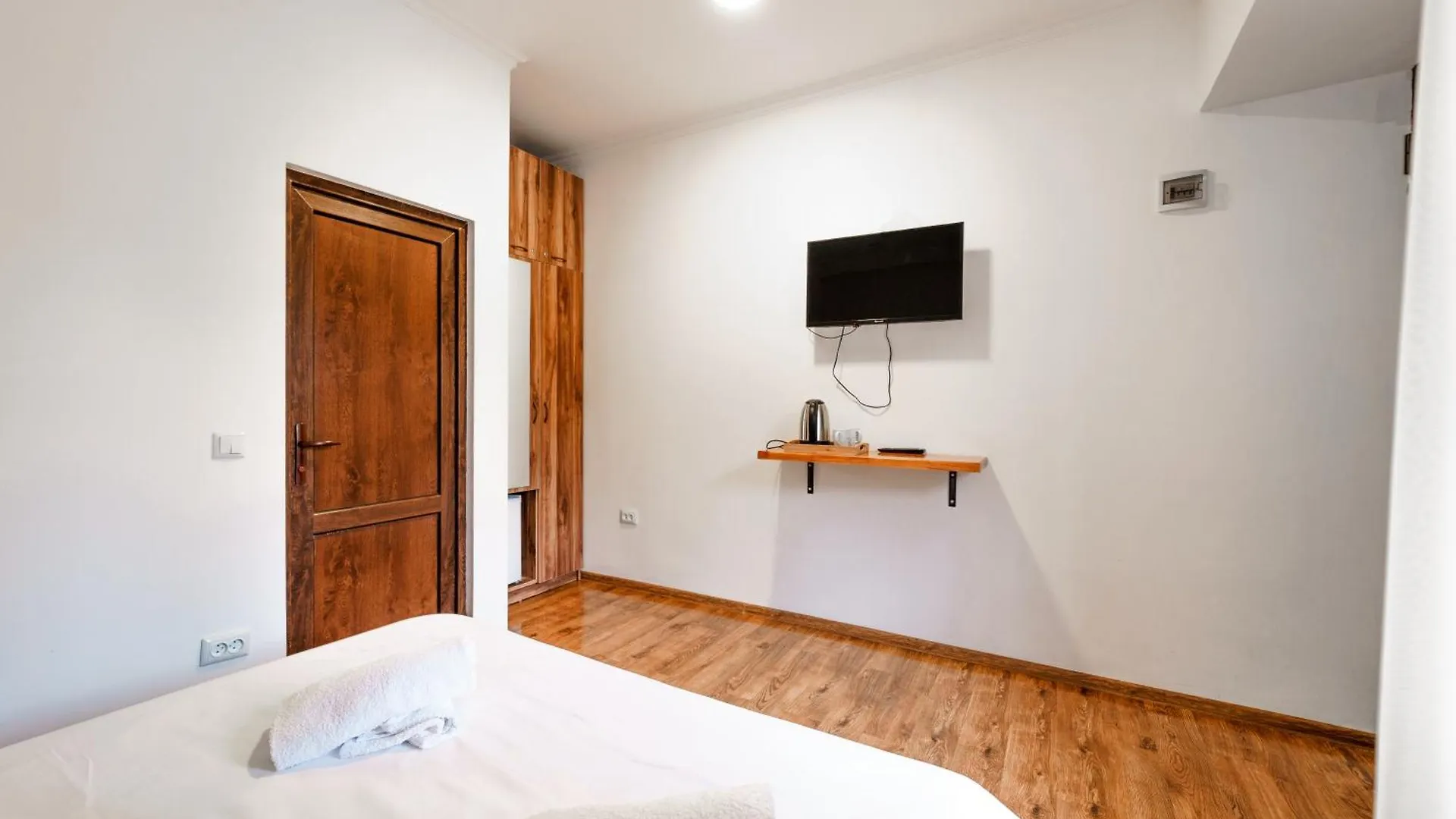 Pensionat Chill&Cheap Hotell Tbilisi