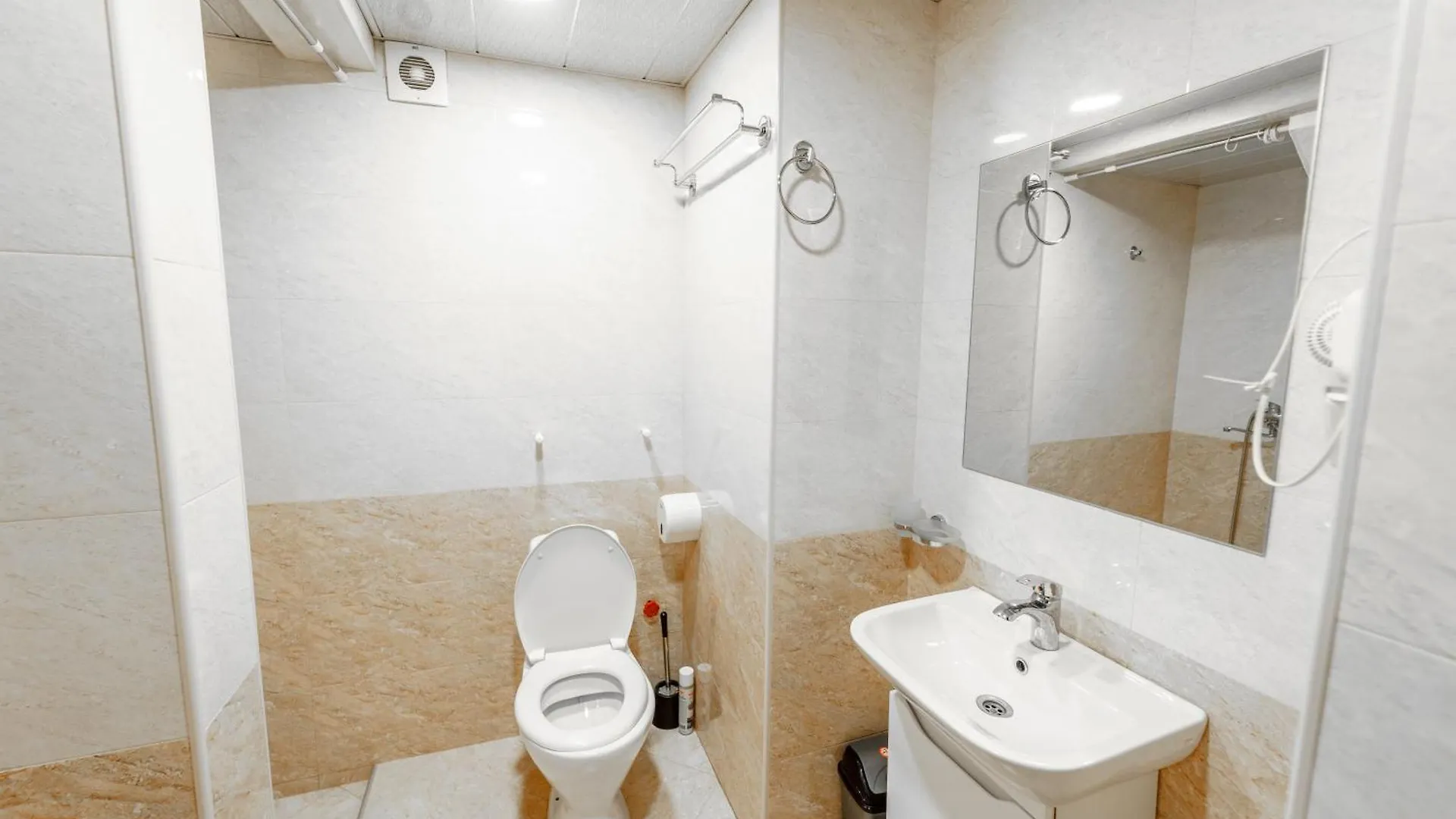 Chill&Cheap Hotell Tbilisi Pensionat