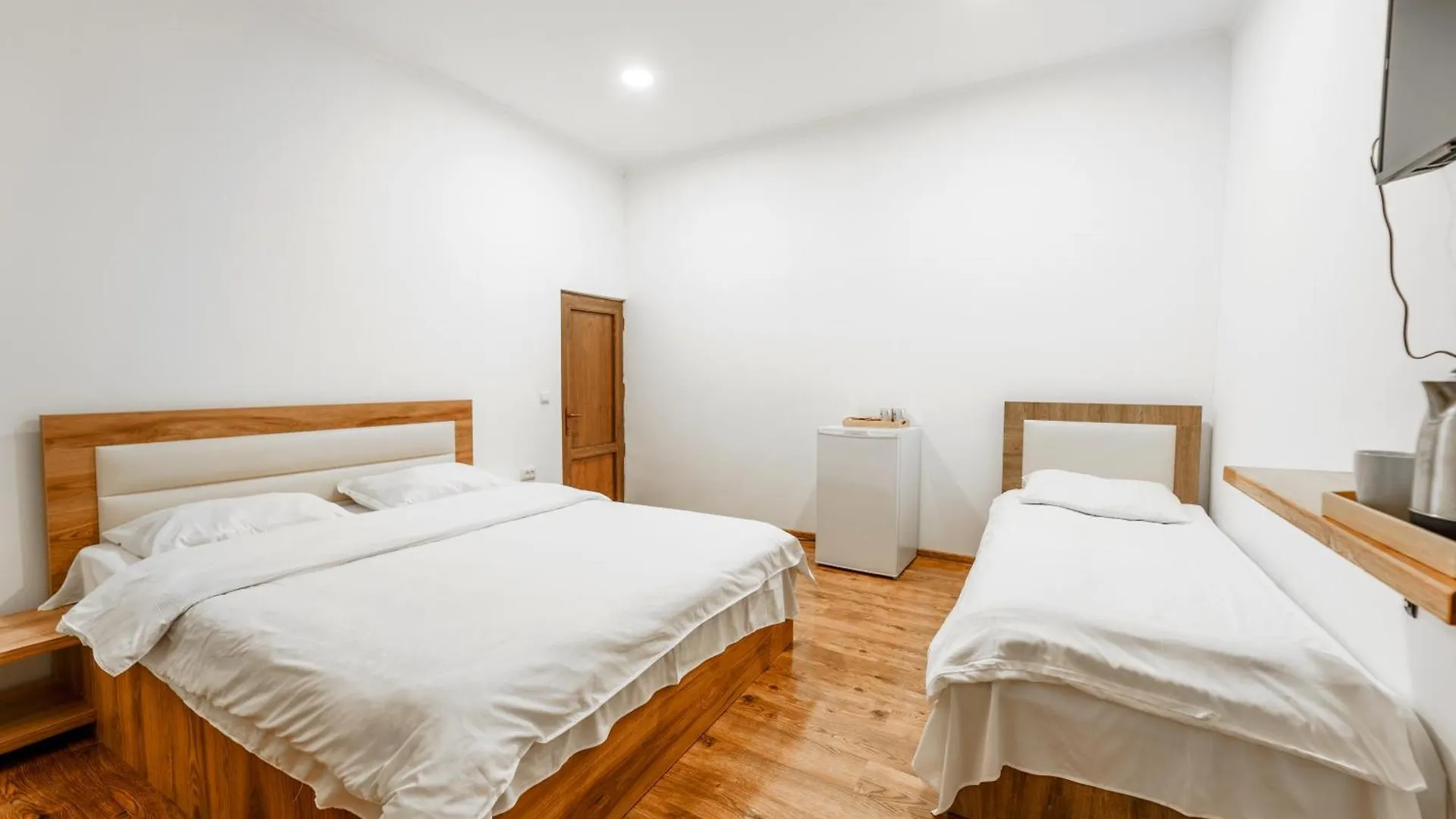 Pensionat Chill&Cheap Hotell Tbilisi